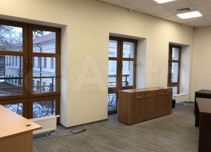 Аренда особняка 10382 м2