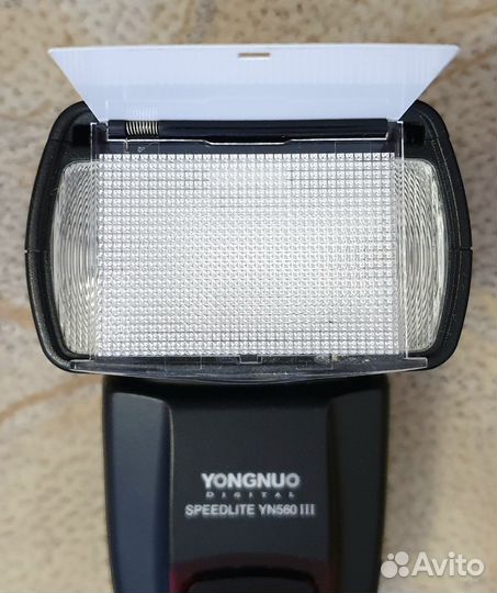 Вспышка Yongnuo Speedlite YN560 III