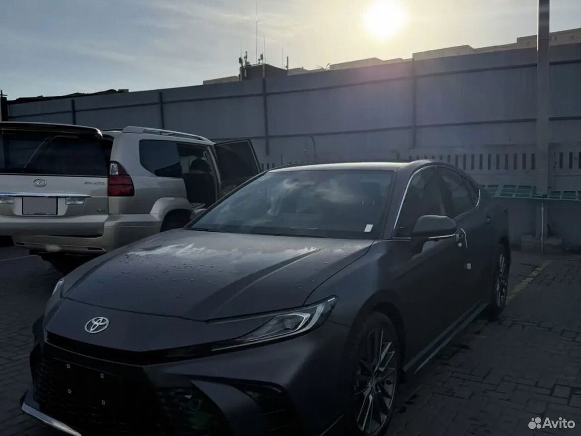 Toyota Camry 2.0 CVT, 2026, 10 км