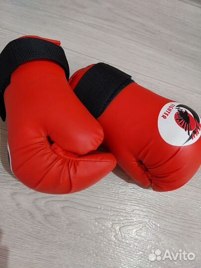 Боксерские перчатки детские S для таэквондо