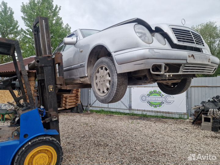 В Разборе Mercedes W210 E200 M111 МКПП 1998г