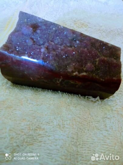 Камни аметист, астрофелит, не обработанный янтарь