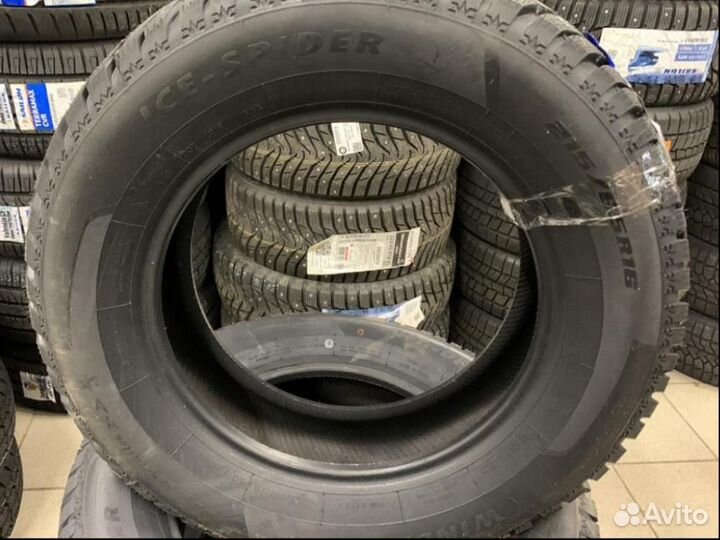 Windforce Ice-Spider 215/65 R16 102T