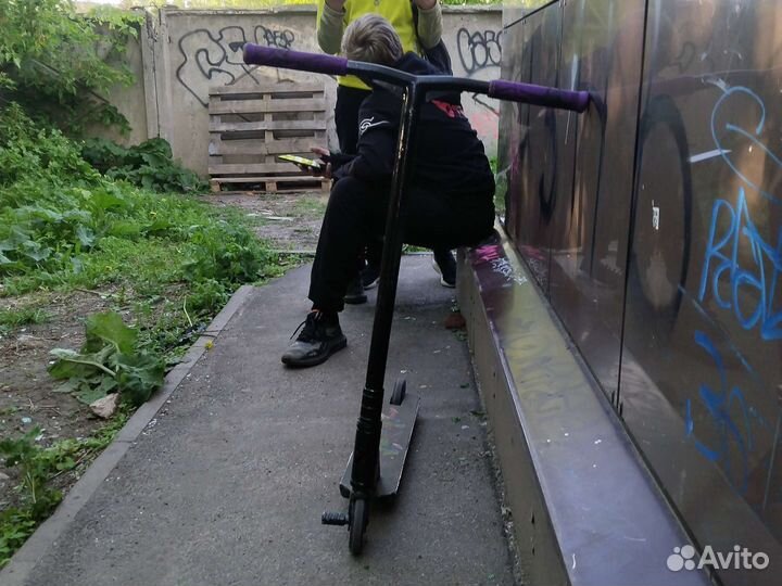 Трюковой самокат