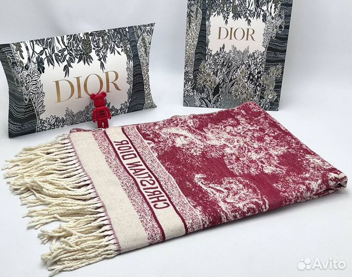Шарф Dior из кашемира — неповторимый стиль и качество