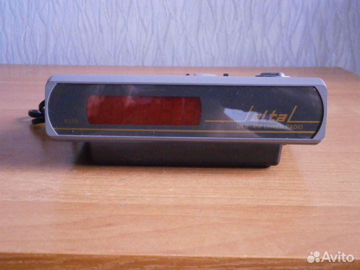 Часы-радио с будильником Elta 4201, Германия