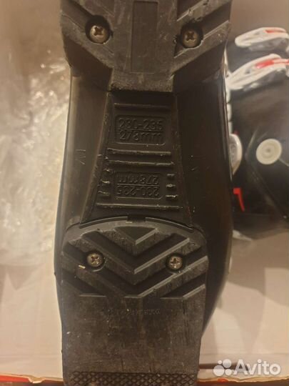 Ботинки горнолыжные 23