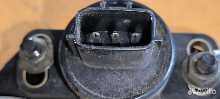 Педаль газа Isuzu Elf 4HG1