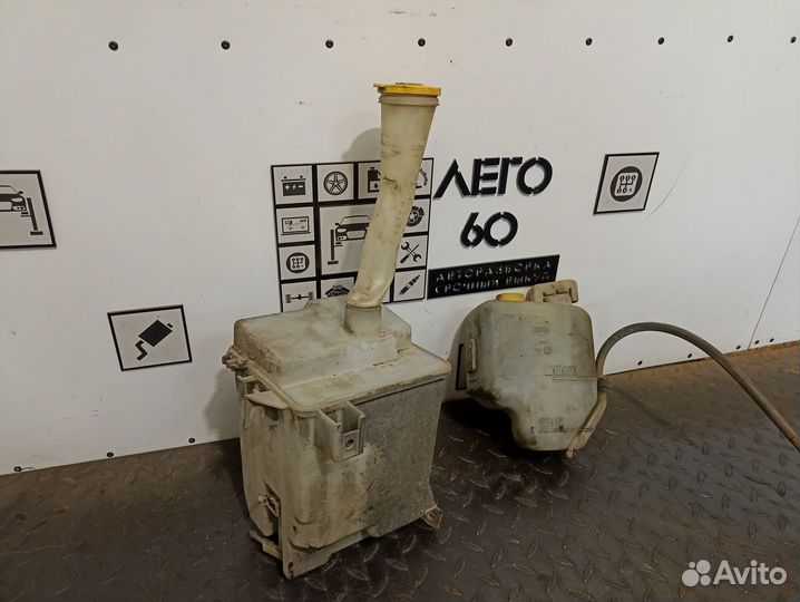 Бачок для Nissan Maxima A32