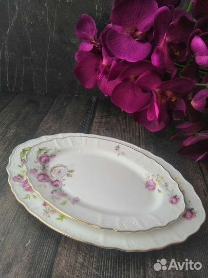 Набор блюд из фарфора