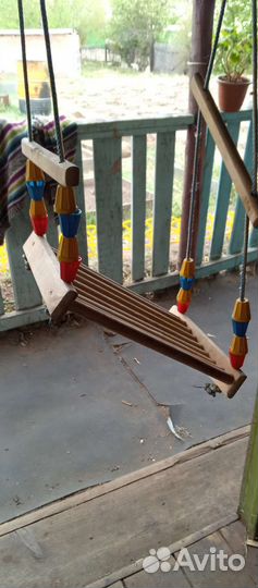 Детская качелька