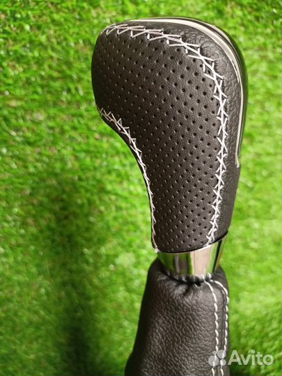 Ручки кпп и раздатки Нива 4х4 белая хром