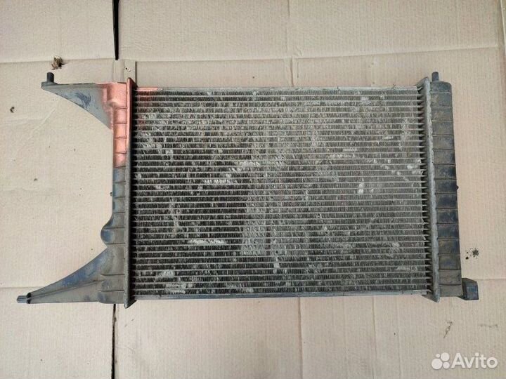 Радиатор двс Opel Omega B