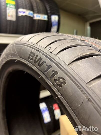 Bearway BW118 285/45 R21 83T