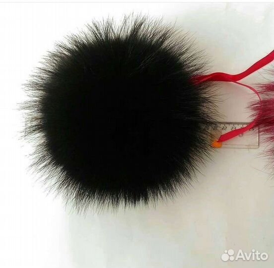 Помпон меховой из меха енот песец мех