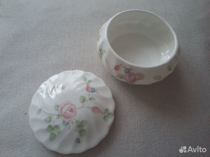 Шкатулки фарфор Англия Франция