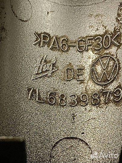 Накладка ручки двери Volkswagen Tiguan 5N2 CBA