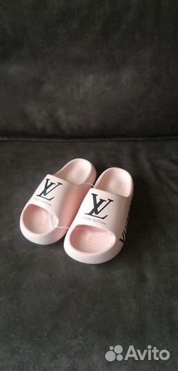 Шлепки женские летние