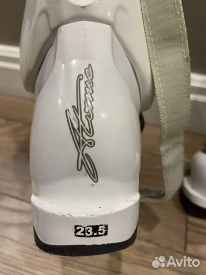 Горнолыжные ботинки Atomic