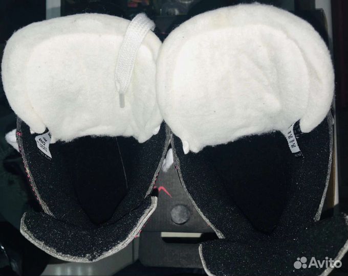 Коньки Bauer Vapor X200 и CCM Tacks 1092