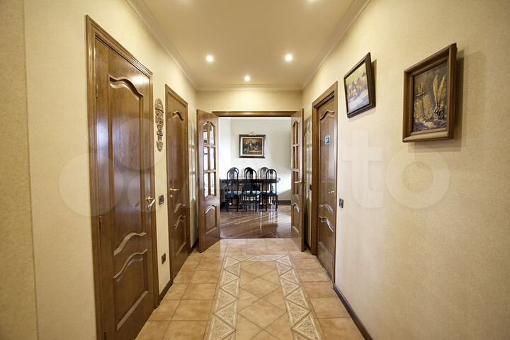 6-к. квартира, 135 м², 19/22 эт.