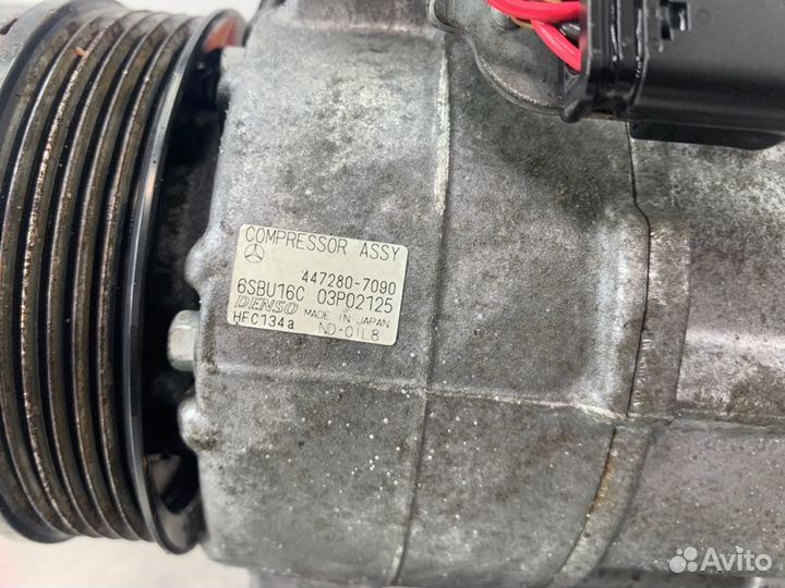 Компрессор кондиционера Mercedes C-Class W204