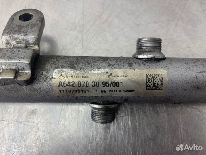 Топливная рампа правая Mercedes E-Class A207 OM642