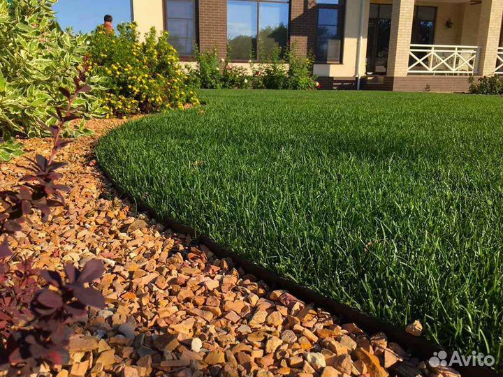 Укладка рулонного газона