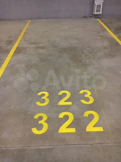 Машиноместо