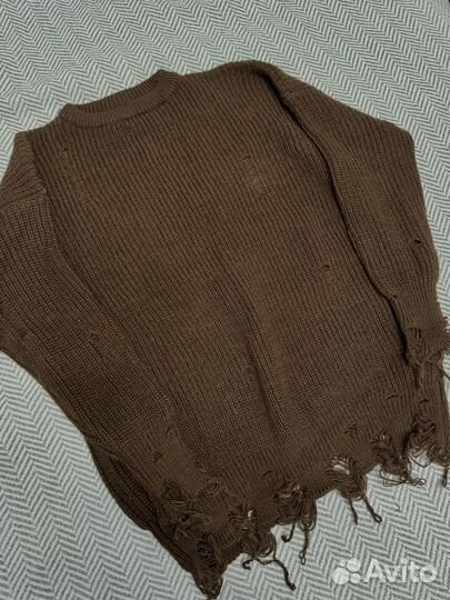 Свитер оверсайз вязаный рваный