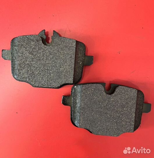 Задние тормозные колодки BMW 5 серия F10