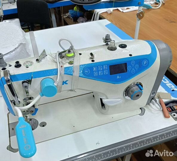 Промышленная швейная машинка jack а4