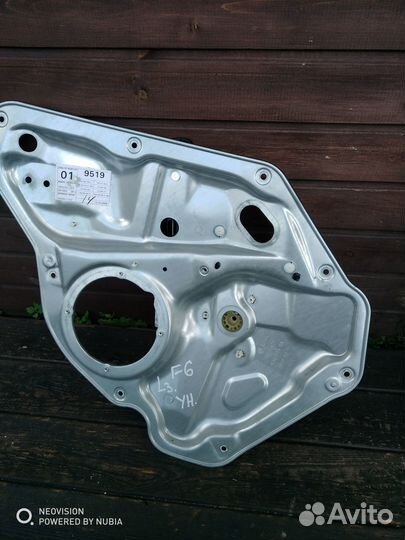 Стеклоподъёмник задний левый Фольксваген Гольф