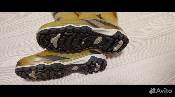 Резиновые сапоги