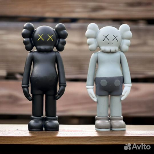 Фгурки Kaws классика