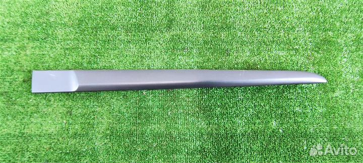 Молдинг двери задней правой Renault Clio 3 2006