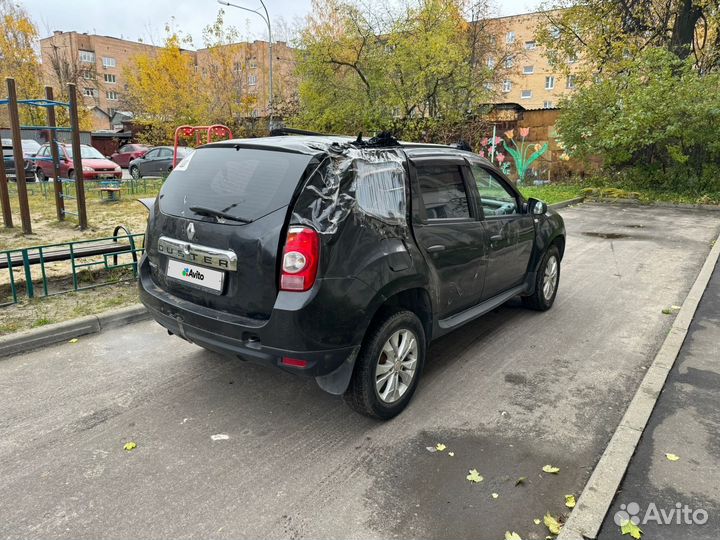 Renault Duster 1.6 МТ, 2013, битый, 222 000 км