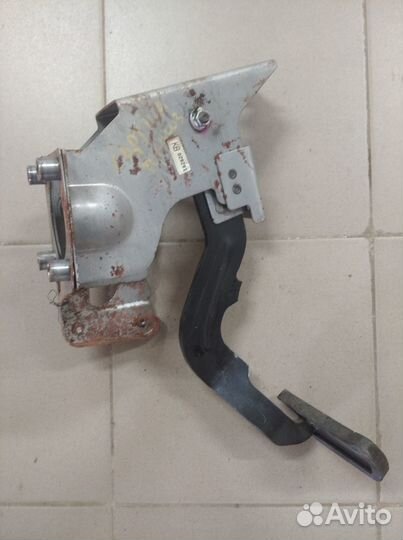 Педаль тормоза Chevrolet Captiva C100 АКПП