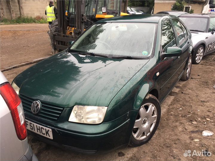 Разбор на запчасти Volkswagen Bora