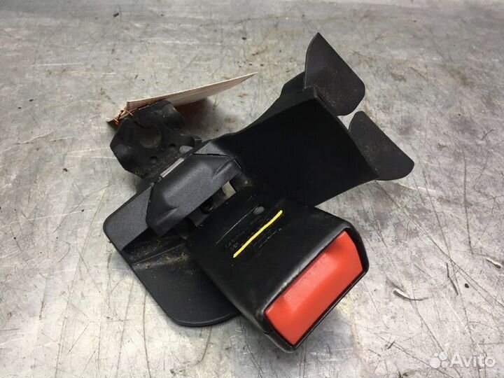 Ответная часть ремня безопасности Audi A4 B8