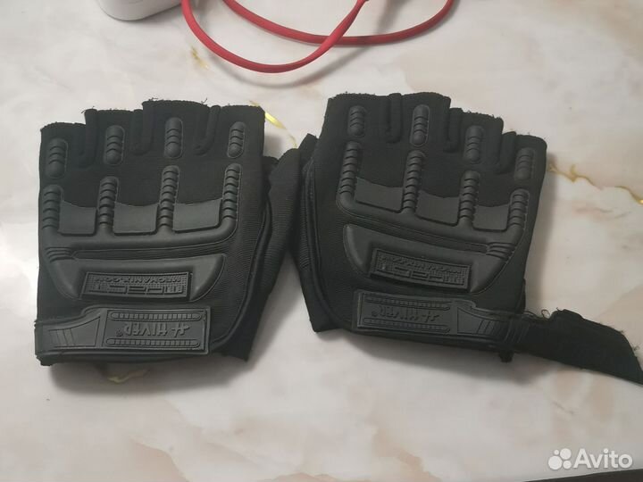 Велосипедные перчатки