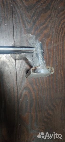 Поручень для ванной