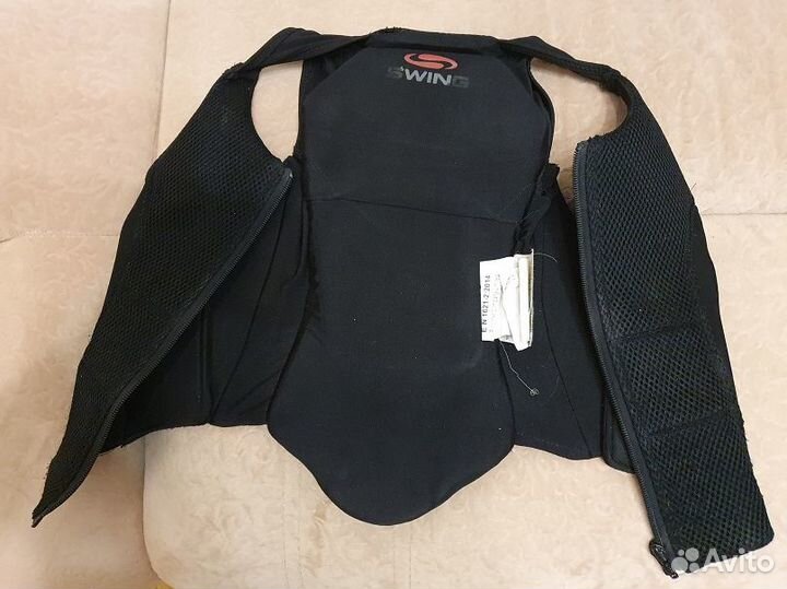 Защита спины Swing