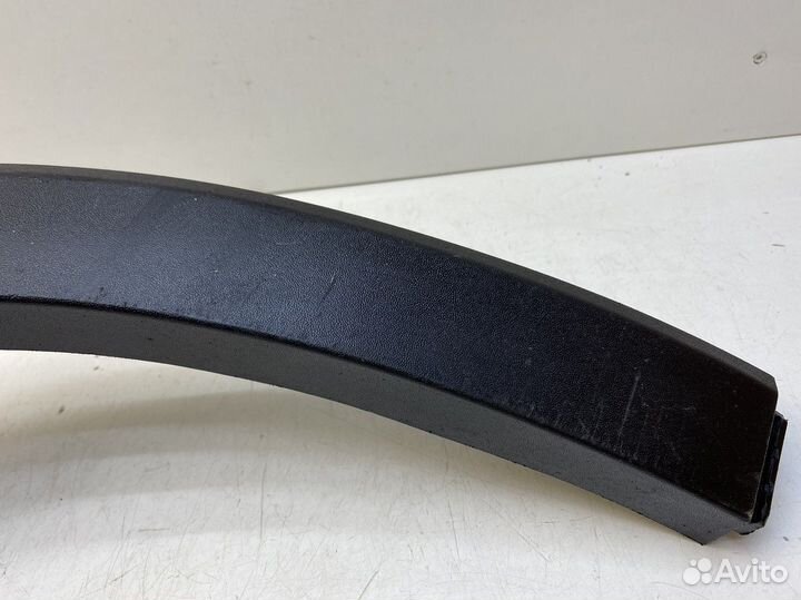 Накладка крыла зад правого Kia Sorento 2009-2020