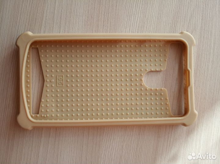 Чехол-бампер для смартфона