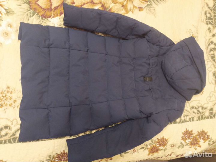 Тёплая куртка размер M