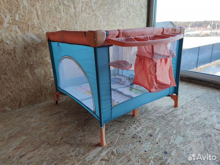 Манеж детский с матрасом
