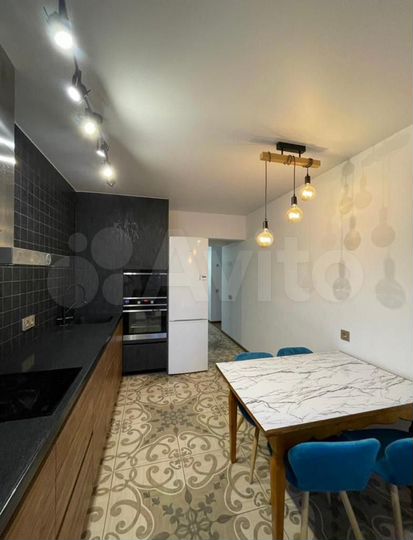 2-к. квартира, 65 м², 2/5 эт.