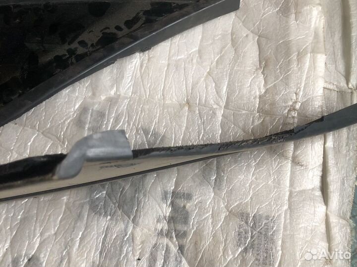 Форточка Задняя боковины стекло Volvo S40 2004-12