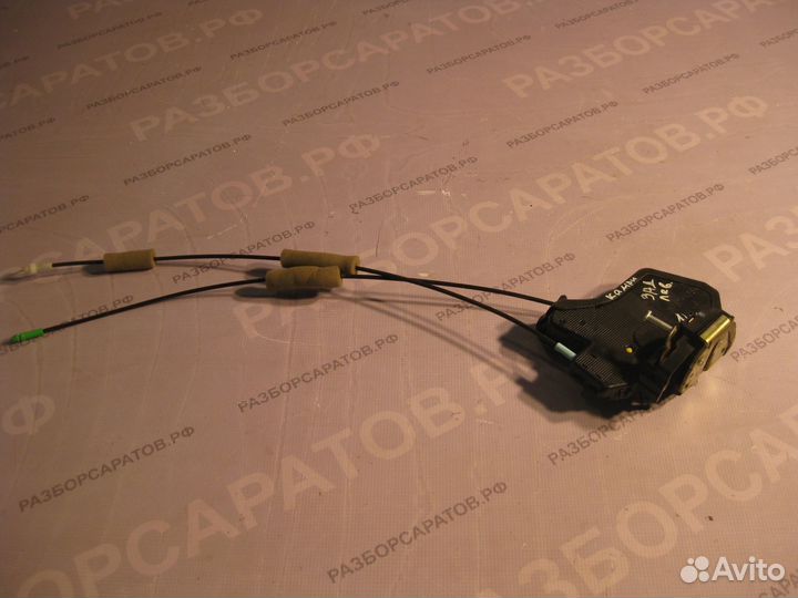 Замок двери (передний, задний) Тойота Камри 30